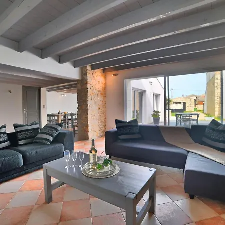 Holiday home Les Oyats By Interhome *